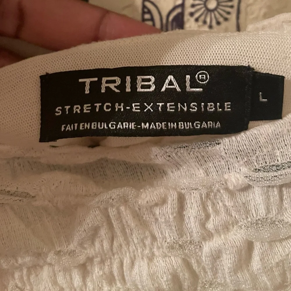 Tribal Womens white textured top size Large pre-owned